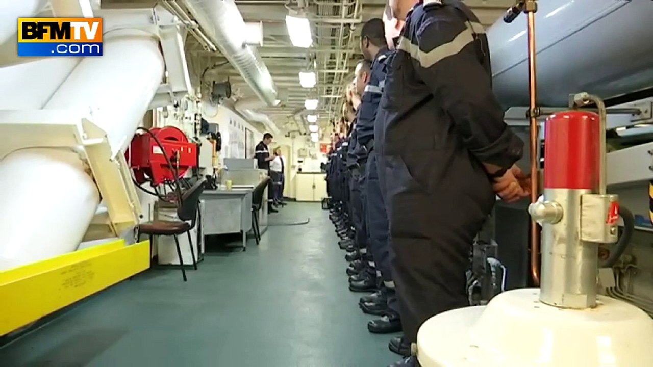 Portrait d'un officier de catapultage sur le Charles de Gaulle