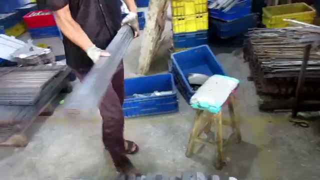 Furniture Hardware & Furniture Fittings - China: Bed Lift Support / Production 2