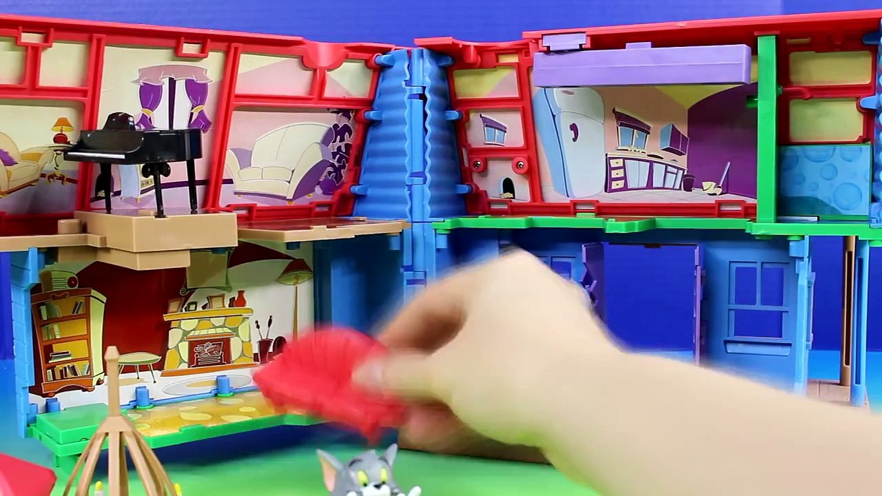 Tom And Jerry Tricky Trap House Playset Game Of Cat And Mouse