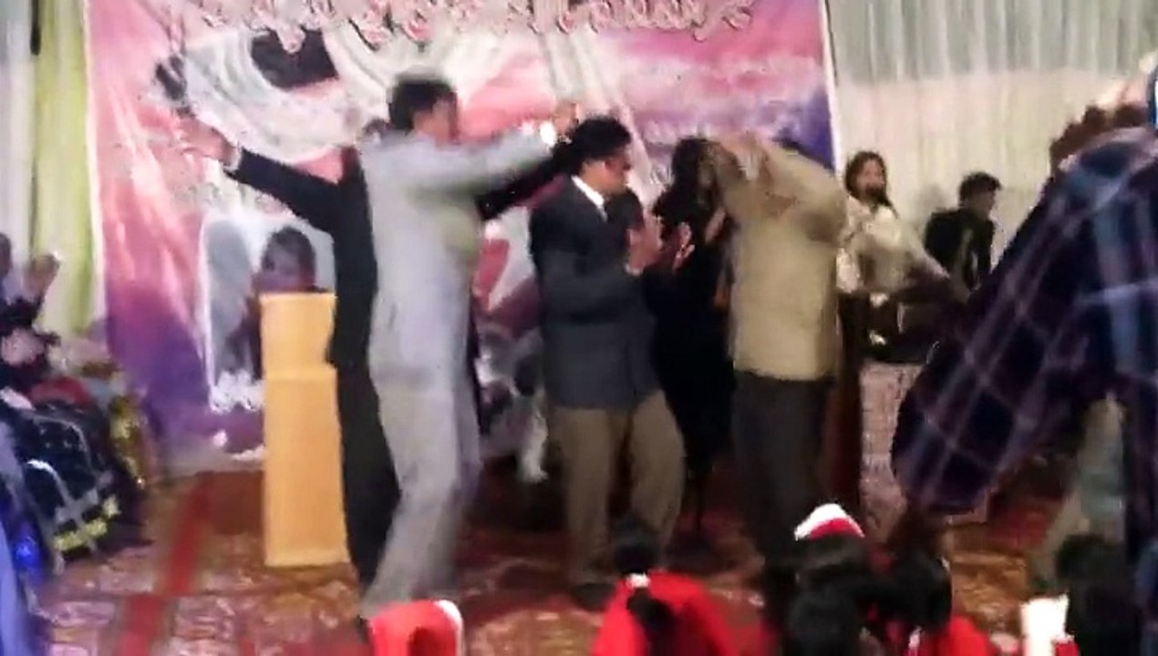 Pastor Ghafoor Dance on geet