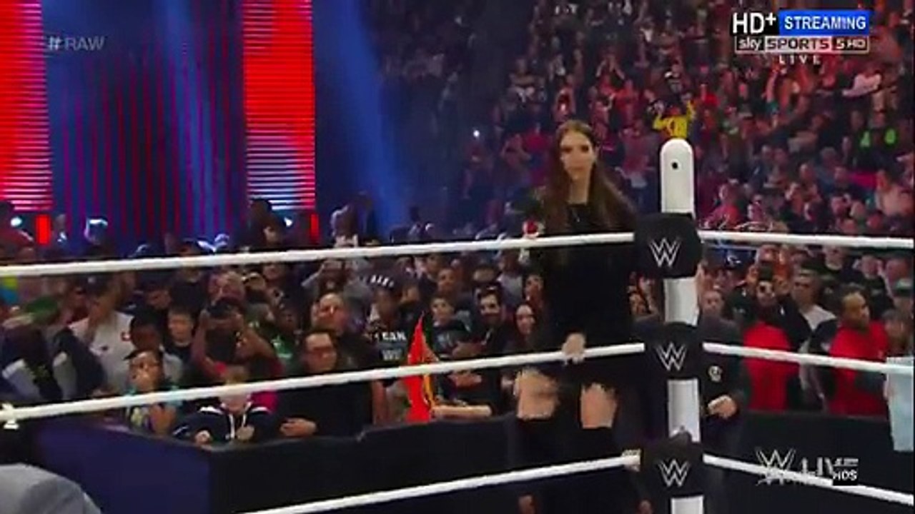 WWE Monday Night RAW– 28th December 15 Full Show PART 2/10