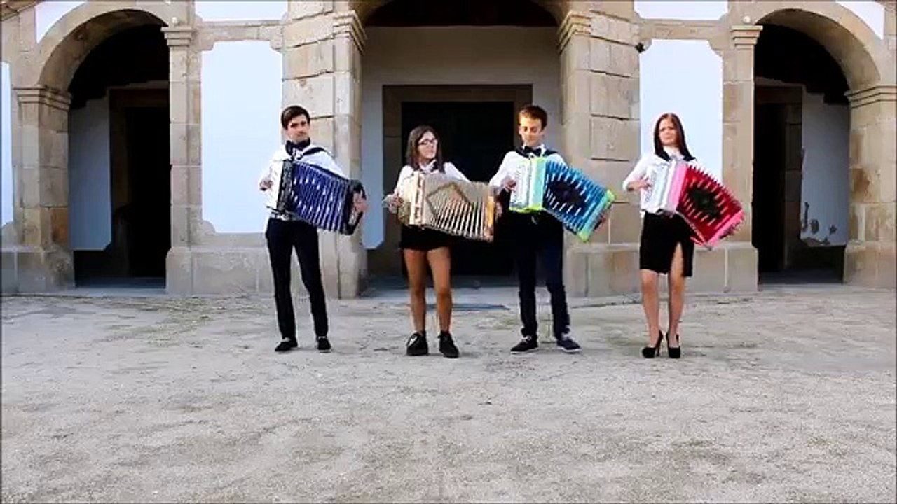 O Tocar Das Concertinas Vídeo Dailymotion