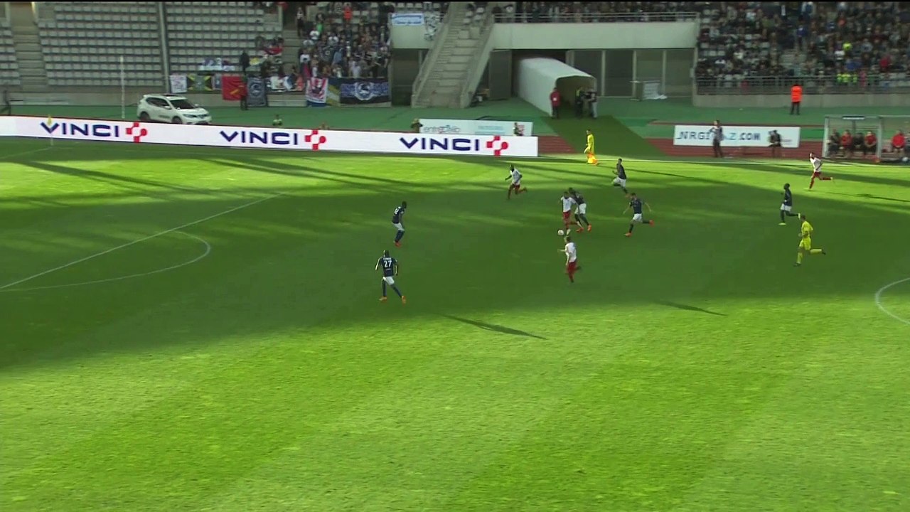 Le but de A. Ngamukol face au Paris FC (14ème Journée Paris FC 0-1 Red Star)