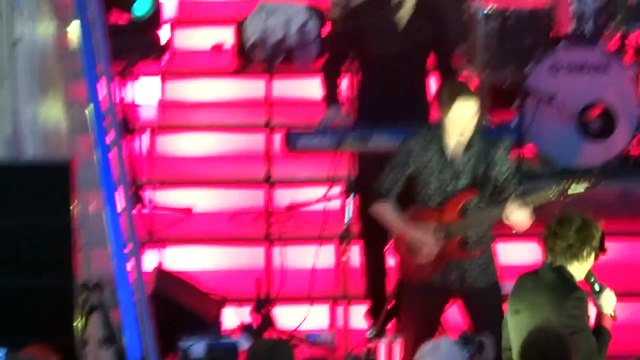 «Зима» («Потолок ледяной») + «Синий иней» (микс) А.Бон (Москва, ТРК «Vegas», 26.12.2015) (Marina White)