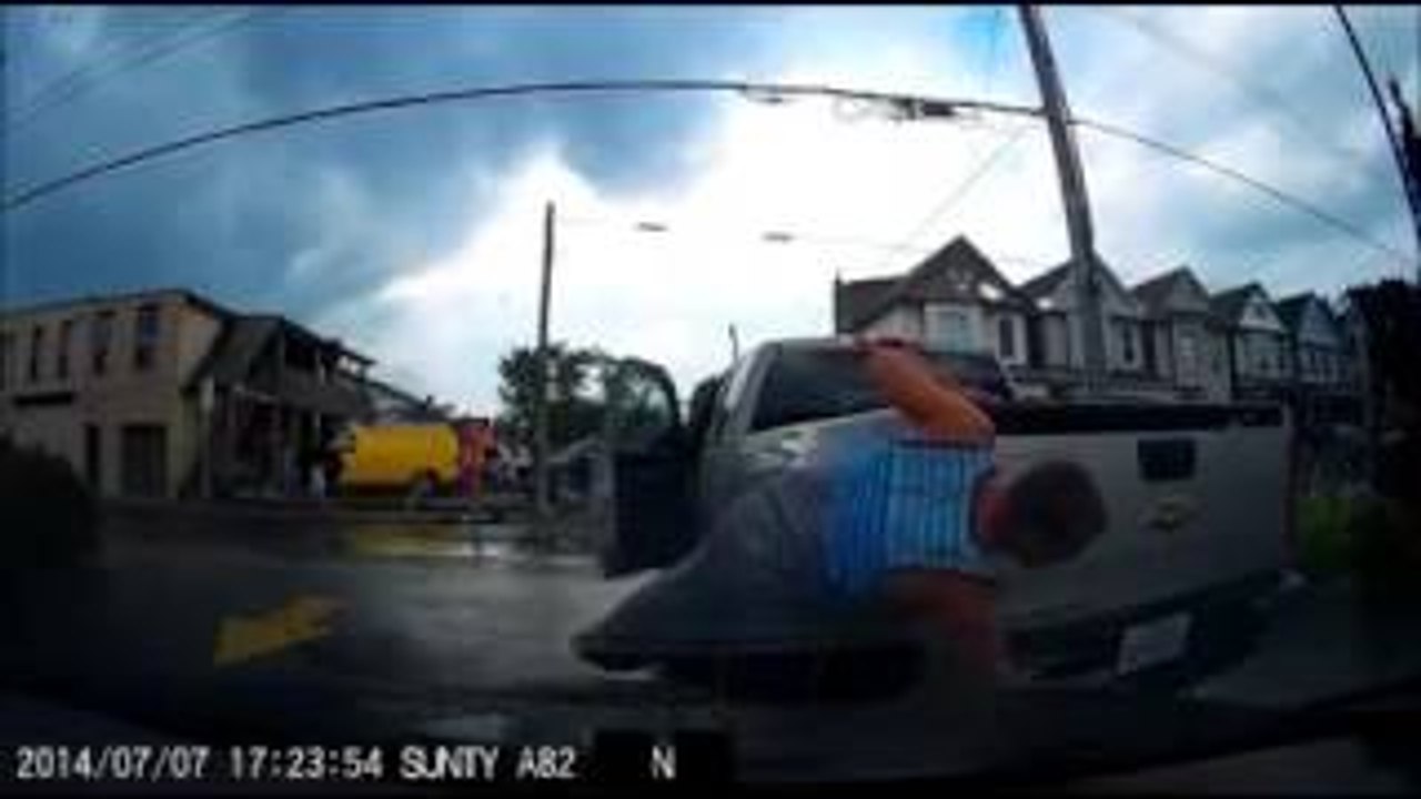 Failed insurance scam fraud fail dashcam dash cam car crash accident Hamilton Canada scams