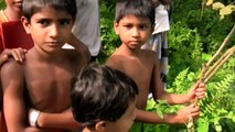 Balık Avlayan Bangladeşli Müslümanlardan İnsanlık Dersi