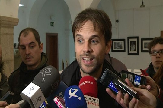 Podemos Extremadura cree que la Junta da palos de ciego