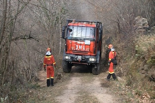 Preocupación por incendios que siguen activos en Cantabria