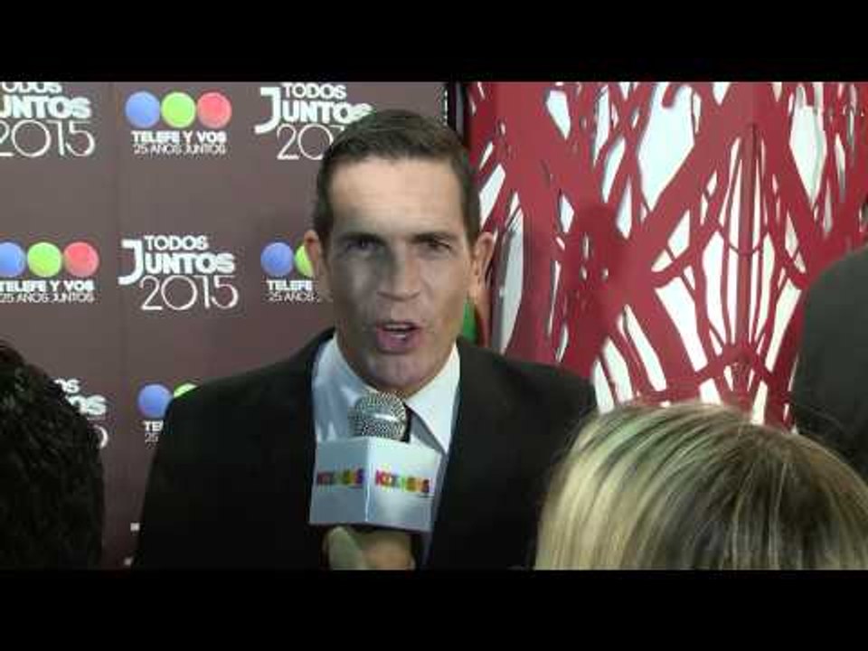 Diego Ramos manda sus saludos a los fans de Los Creadores!