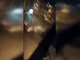 Araç geçerken patlama kameraya yansıdı