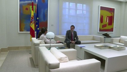 Espagne: Podemos renvoie les autres partis dos à dos