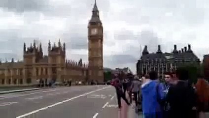 The best of 2016 Magician Dynamo levitates on side of London bus