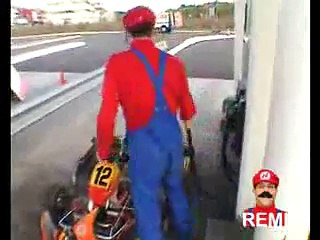The best of 2016 MARIO KART (REMI GAILLARD)