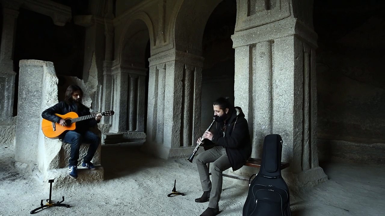 Koray AVCI Diz Dize (Akustik)