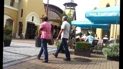 Wertheim Village Germany am Samstag Vormittag