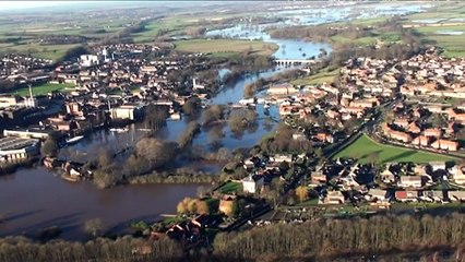 Cameron envia militares para ajudar vítimas de inundações