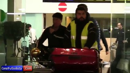 Messi llegó a Barcelona tras ganar el premio a mejor futbolista del año • 2015