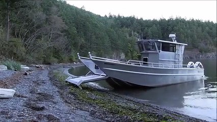 kendi kendine karaya çıkabilen tekne