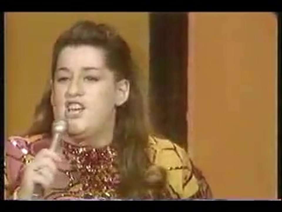 You've gotta make your own kind of music Sing your own special song Make your own kind of music Even if nobody else sings along