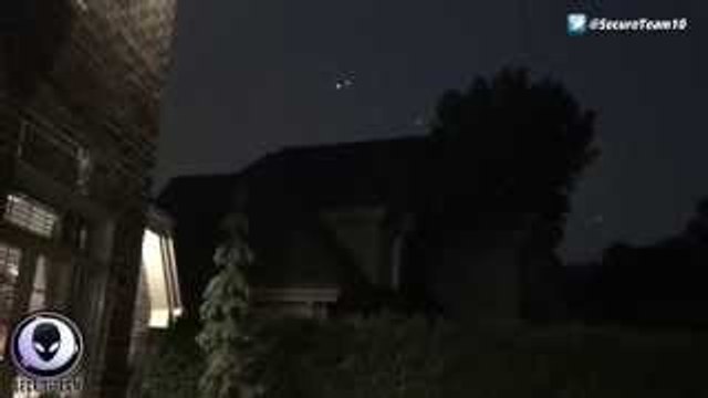 Shocked Crowd Records Large Fleet Of UFOs Over Canada! Best UFO Sightings May 2015