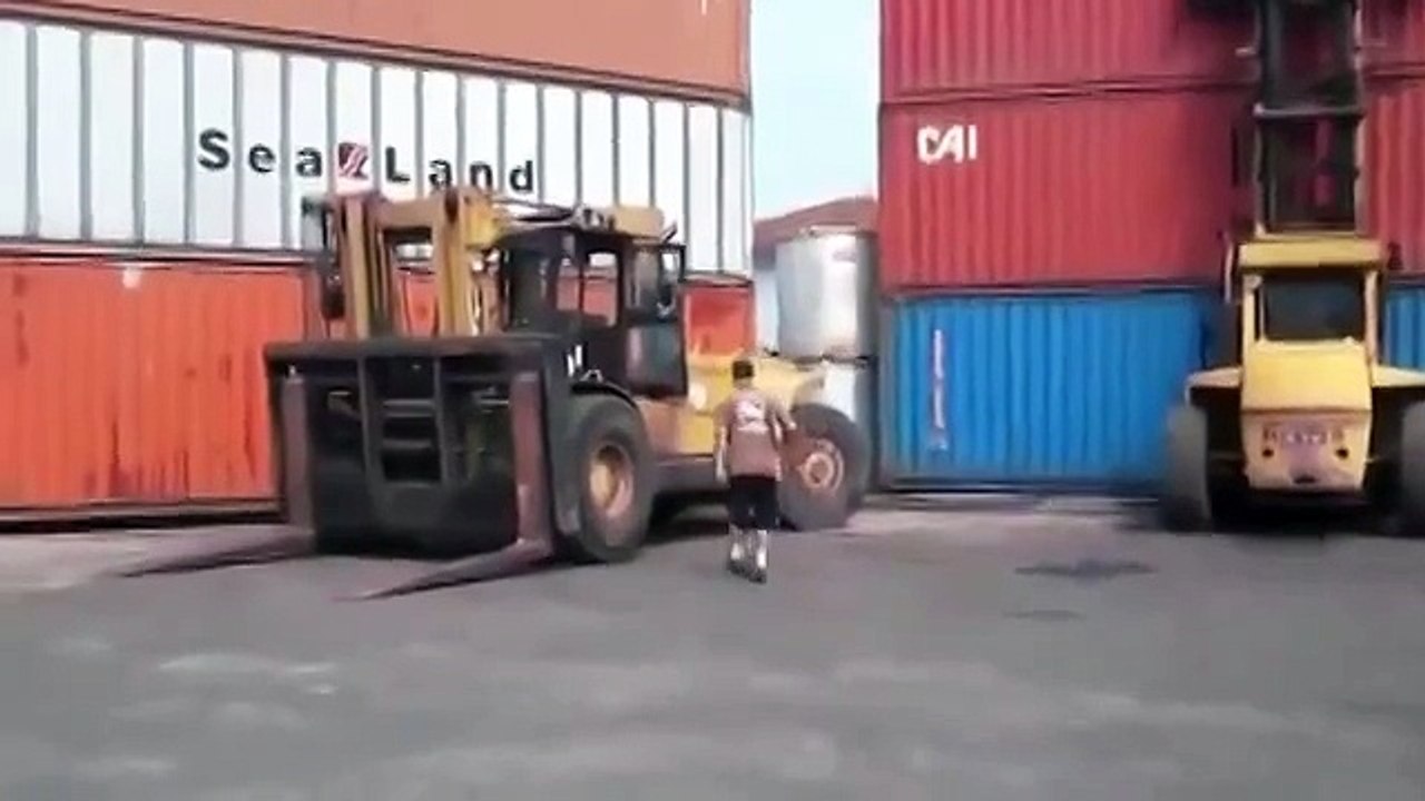 Удивил конечно