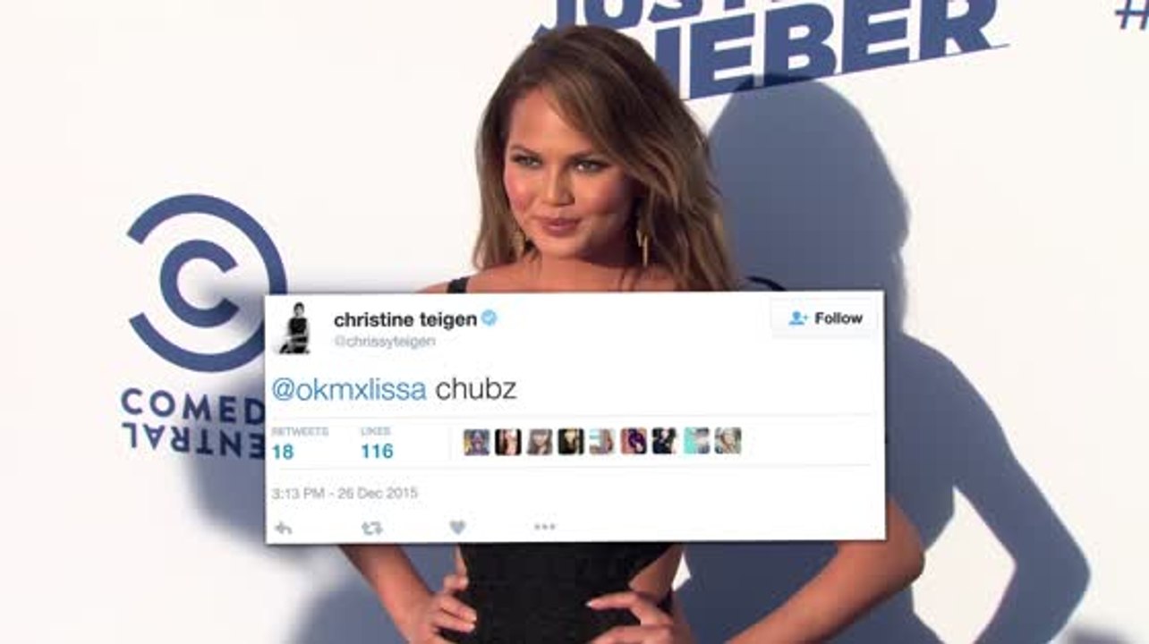 Die schwangere Chrissy Teigen scherzt über den Namen ihres Babys