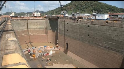 Esclusas de Pedro Miguel en el Pacífico son reparadas por Canal de Panamá_
