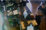 Un voleur pris en flagrant délit par une caméra
