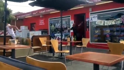 Final Bomb Scare Pranks Funny Arab׃ Terrorist bomb pranks 2016 HD