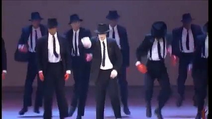 Michael Jackson  - Performing  "Dangerous" - Live