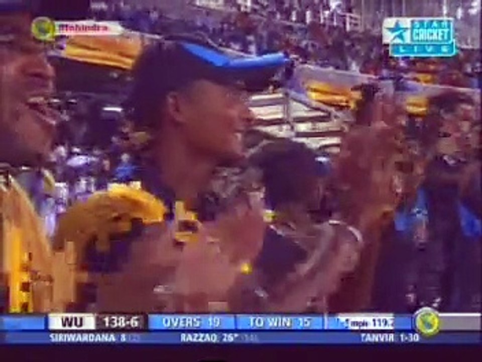 1over 15 runs require Abdul Razzaq VS Sohail tanvir -