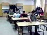 Miglior video di youtube STUPENDO! Studenti imitano VIOLENTO incidente in scuolabus! Condividi!!!!!