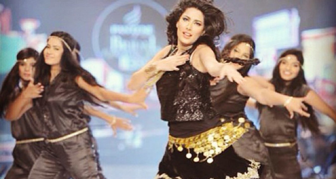Billi - Na Maloom Afraad (Mehwish Hayat New Ite...