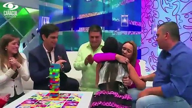 Manuela cantó ‘Quiero que te quedes’ de Adriana Lucía LVK Colombia Audiciones a ciegas T1