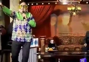 How Azizi Sohail Ahmed is Making Fun of Media on Imran Khan's Divorce