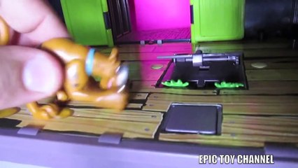 SCOOBY DOO HAUNTED MANSION Parody + PAW PATROL [Marshall] NICKELODEON & PEPPA PIG by EpicToyChannel