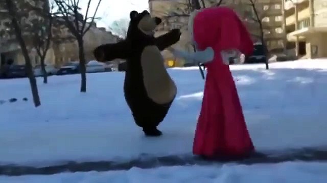 МАША И МЕДВЕДЬ ))) ЛЕЗГИНКА ЧЕЧНЯ ГРОЗНЫЙ