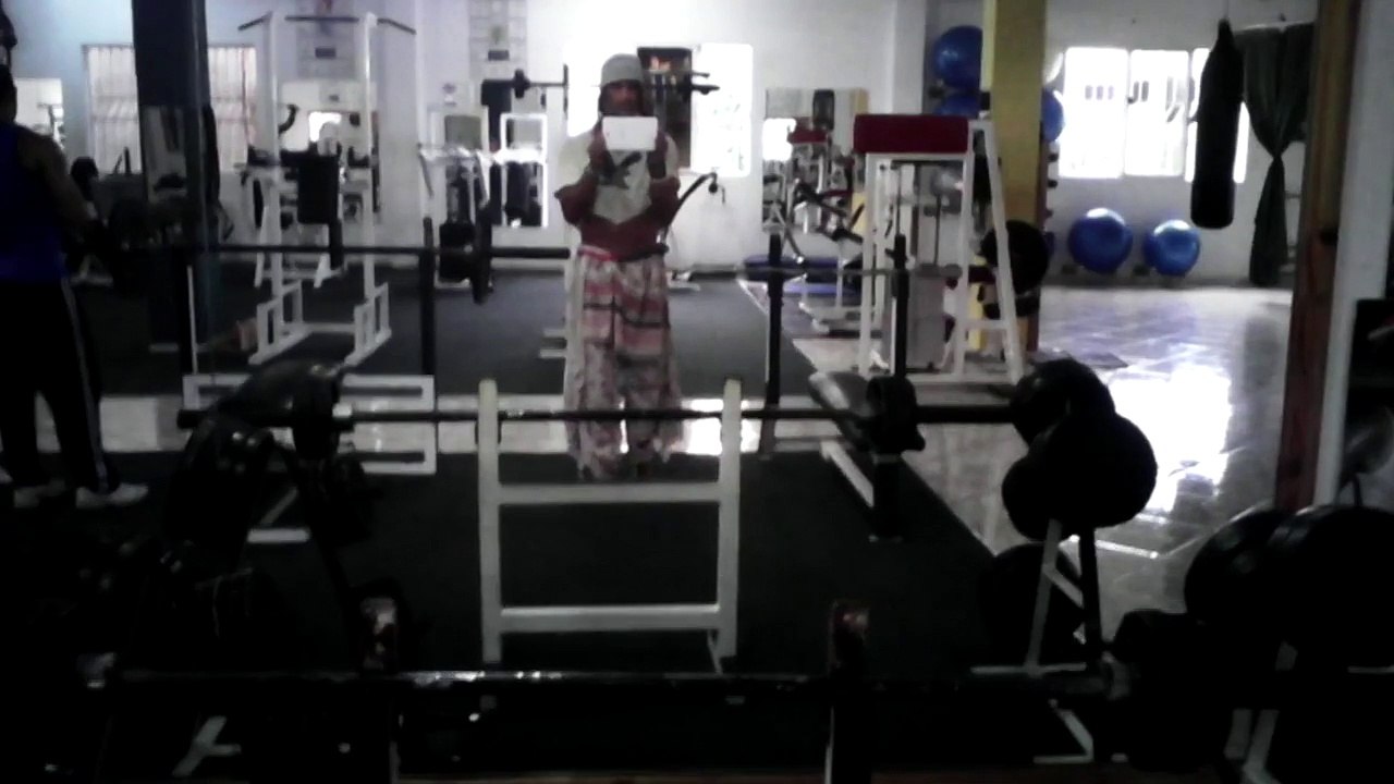 Half Shirt Gym