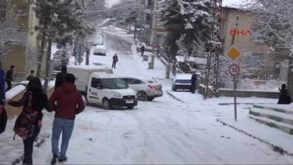 Çorum'da Etkili Kar Yağışı Kazaları da Beraberinde Getirdi