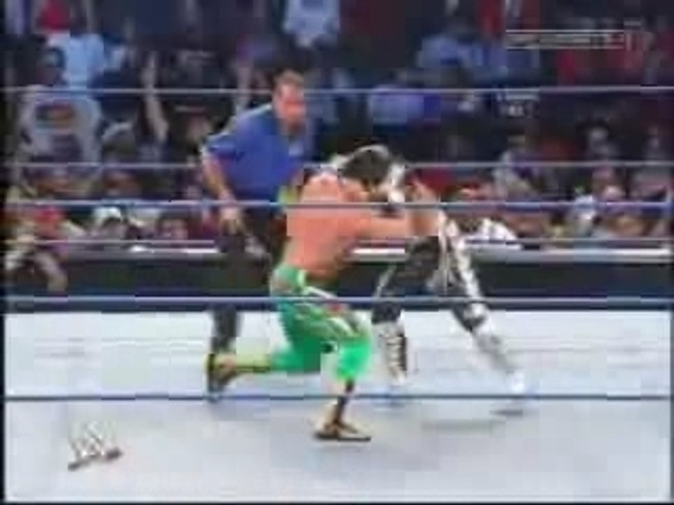 Eddie_Guerrero_vs_Ultimo_Dragon_-_SmackDown__July_10_2003