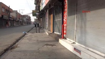 Batman ve Derik'te Kepenkler Açılmadı