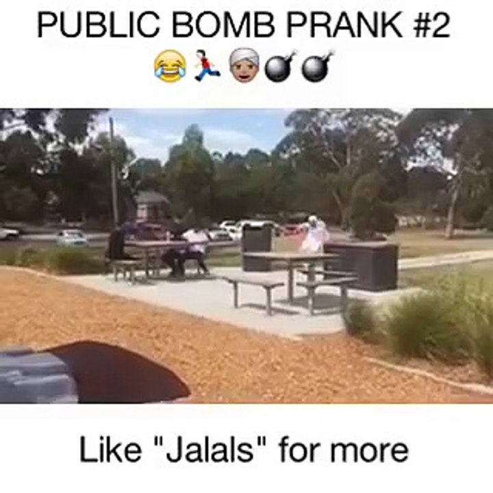 Funny Videos 2016 Bomb Prank Funny Arab׃ Muslim bomb prank  HD
