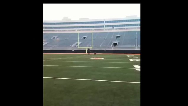 Funny WATCH- Dez Bryant racing a horse at Oklahoma State
