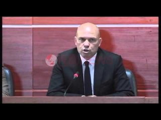 Manjani paralajmëron kancelarët: Hiqni dorë nga kodosh shortet e gjyqeve- Ora News