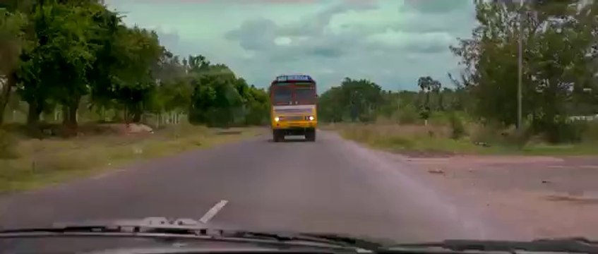 Aranmanai 2 Official Trailer - Sundar.C - Siddharth - Trisha - Hansika Motwani - Hiphop Tamizha