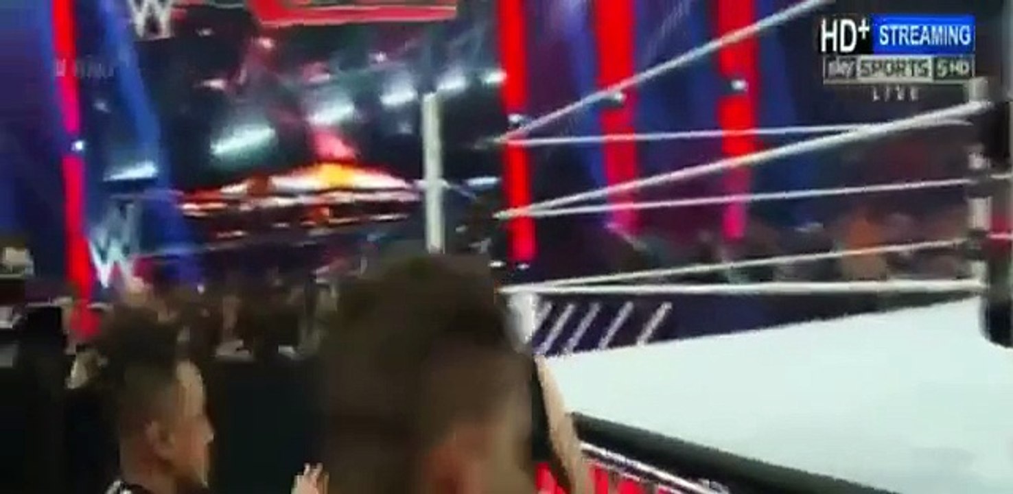 WWE Raw 28 December 2015 Kevin Owens attack Neville - Wwe Raw 28.12.2015