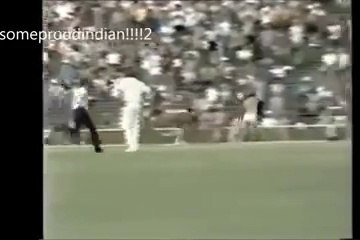 Naked Streaker Beaten Up By Australian Batsman Greg Chappell With Bat On Cricket Feild!!!