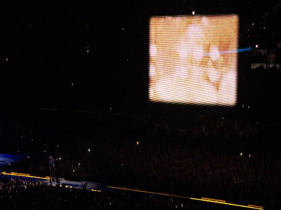 05. U2 - Iris (Hold Me Close) (06-December-2015) [Live From Paris HBO]