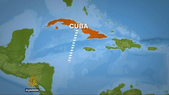 Stranded Cuban refugees given access to US