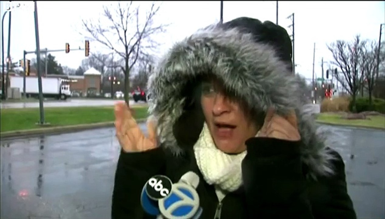 US storms: Couple 'entombed' for 20 hours in car